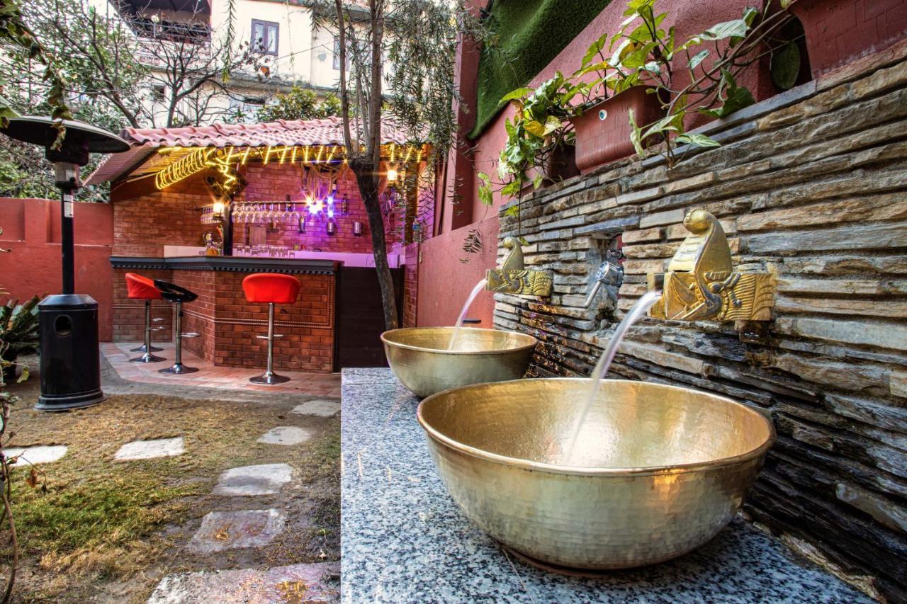 Hotel Bnb Mhepi Катманду Экстерьер фото
